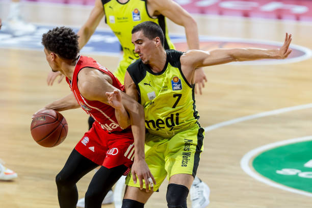 外线的防守 外线的防守