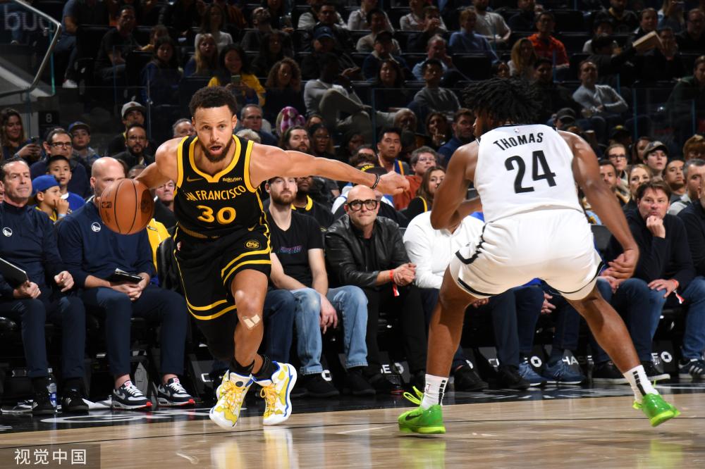 略显薄弱的 略显薄弱的